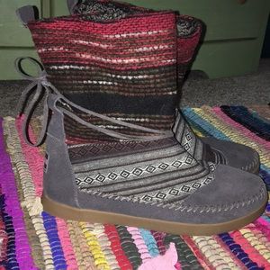 TOMS BOOTS 🌞